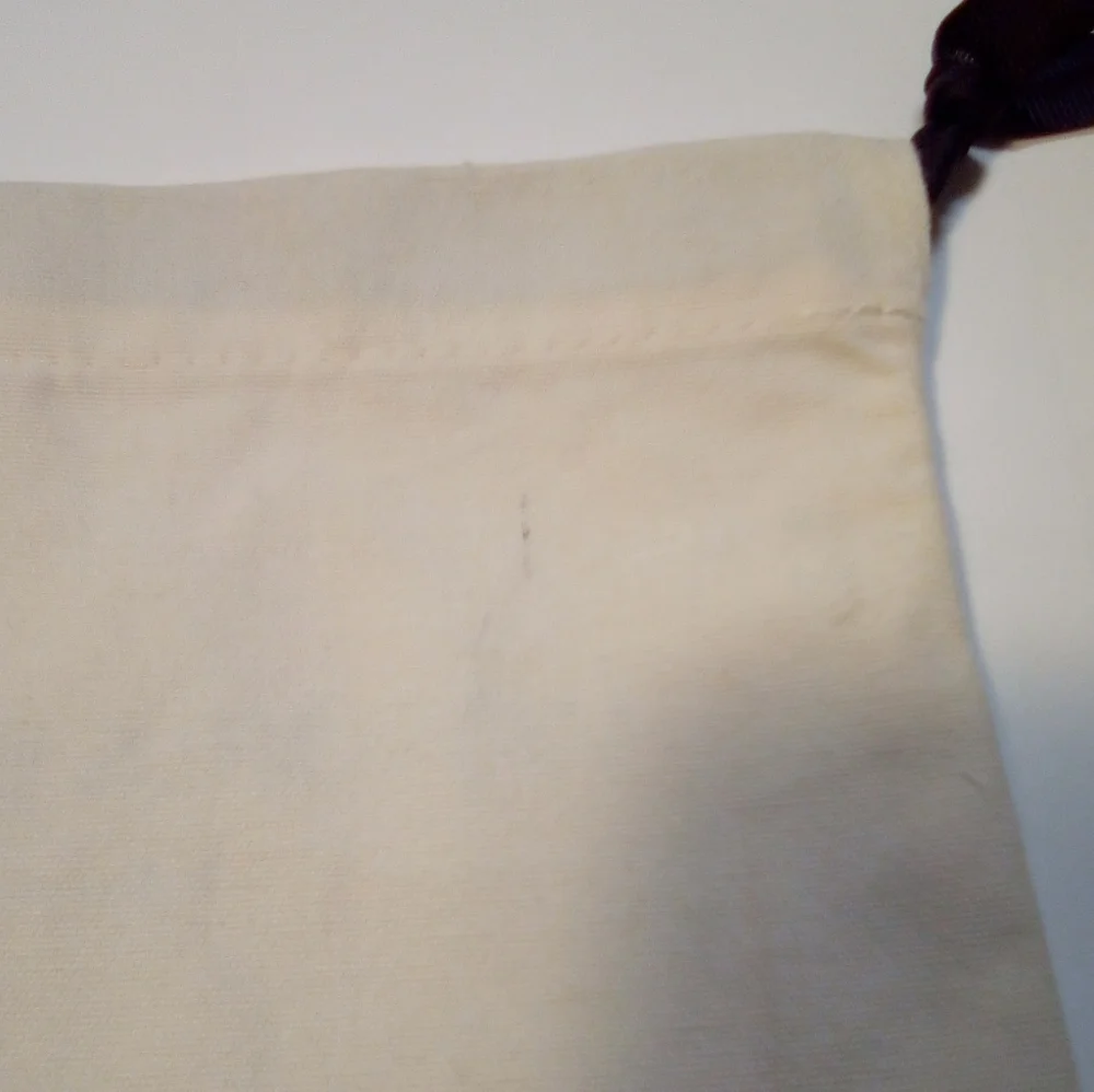Victoria Beckham Beauty Ecru Unlined Fabric Cosmetic Pouch Black Ribbon Pull Tie